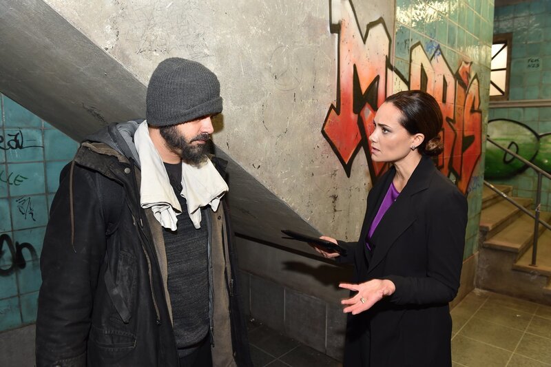 Konnte Melissa (Sarah Maria Besgen, r.) auf Daniels (Raphael Vogt, l.) Stimme zählen? – Bild: SAT.1 /​ André Kowalski