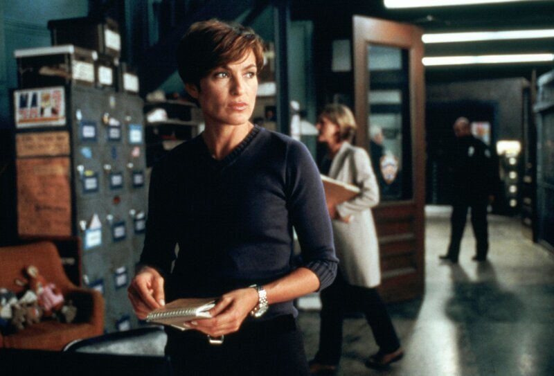 In einem Krankenhaus wurde eine komatöse Patientin offenbar missbraucht und ist jetzt im sechsten Monat schwanger. Detective Benson (Mariska Hargitay) ermittelt. – Bild: RTL /​ NBC /​ Stammzellen