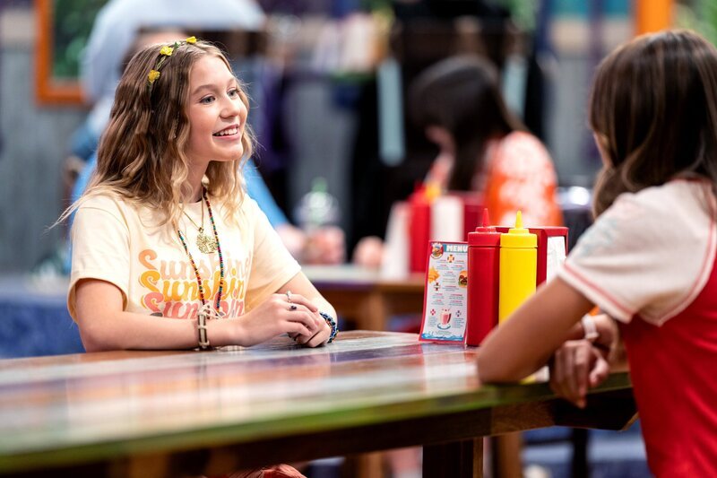 Kombucha (Kinley Cunningham, l.) – Bild: Eduardo Araquel /​ NICKELODEON /​ PARAMOUNT GLOBAL. ALL RIGHTS RESERVED