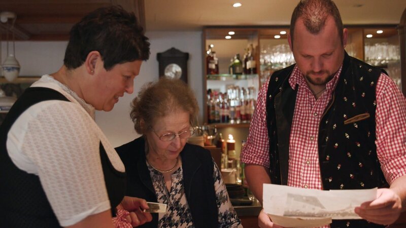 Im Gasthaus Euler in Neuschönau: einem über hundert Jahre alten Traditionswirtshaus, welches in der fünften Generation im Familienbesitz ist. – Bild: Christine Schlech / BR Im Gasthaus Euler in Neuschönau: einem über hundert Jahre alten Traditionswirtshaus, welches in der fünften Generation im Familienbesitz ist. – Bild: Christine Schlech / BR