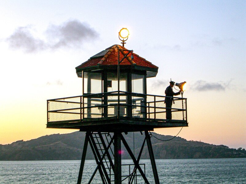 Wache am Wachturm von Alcatraz. – Bild: ORF 2