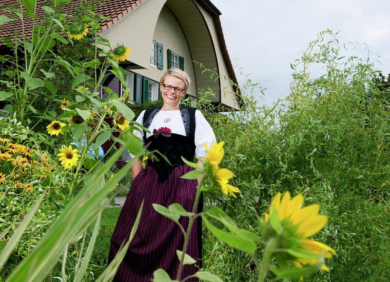 SRF bi de Lüt Landfrauenküche – Stefanje Moser, Wichtrach/​BE Folge 2 Stefanje Moser – Bild: ZDF/​SRF/​Marion Nitsch
