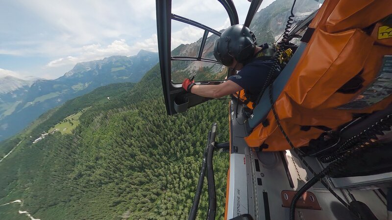 Einsatz der Bergwacht Ramsau. – Bild: BR;Timeline Production /​ BR/​Timeline Production