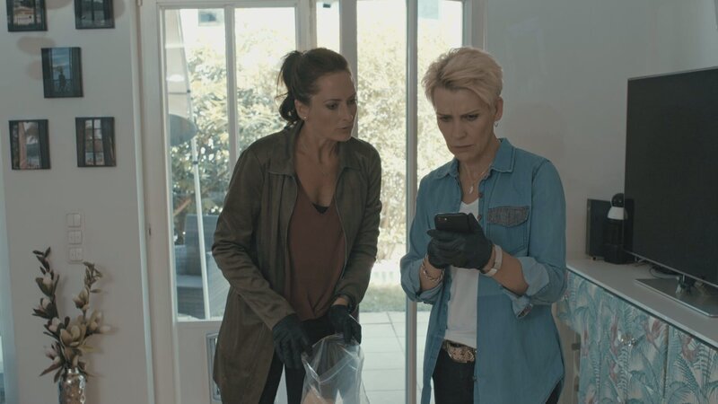 Daniela Stamm (l.); Alexandra Rietz (r.) – Bild: SAT.1