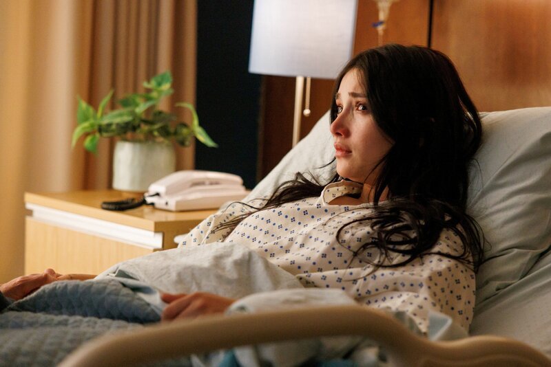 „Compromised“ – Pictured: Amanda Arcuri as Skye Fraley. – Bild: Darren Goldstein/​CBS /​ CBS/​Paramount /​ CBS Broadcasting, Inc. All Rights Reserved.