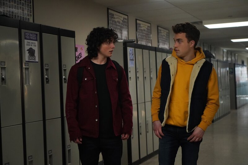 Jordan Kent (Alex Garfin, l.); Jonathan Kent (Jordan Elsass, r.) – Bild: The CW Network, LLC. All Rights Reserved /​ and TM DC /​ Warner Bros. Ent. Inc. /​ Shane Harvey