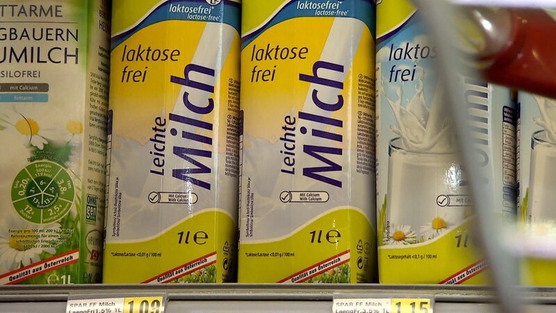  Laktosefreie Milch. – Bild: ORF/​Bernhard Werany