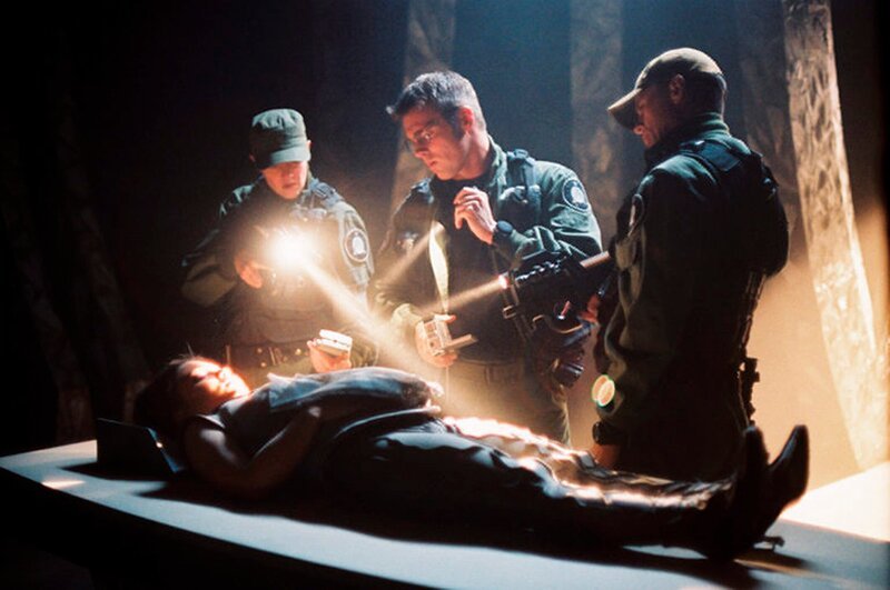 Stargate SG1 Season5 EP MENACE, Stargate SG1 Staffel5, regie usa, Darsteller Amanda Tapping; Michael Shanks – Bild: Metro-Goldwyn-Mayer Studios Inc. All Rights Reserved _Syfy_