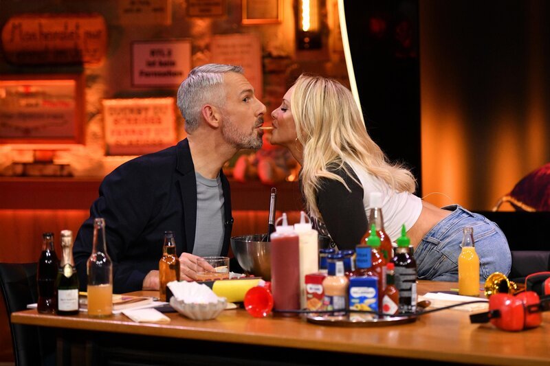 Sebastian Pufpaff (l.); Evelyn Burdecki (r.) – Bild: ProSieben