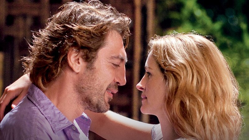 Während ihrer Reise trifft Liz (Julia Roberts) unverhofft auf den atemberaubenden Felipe (Javier Bardem), der ihr den Kopf verdreht. – Bild: ZDF