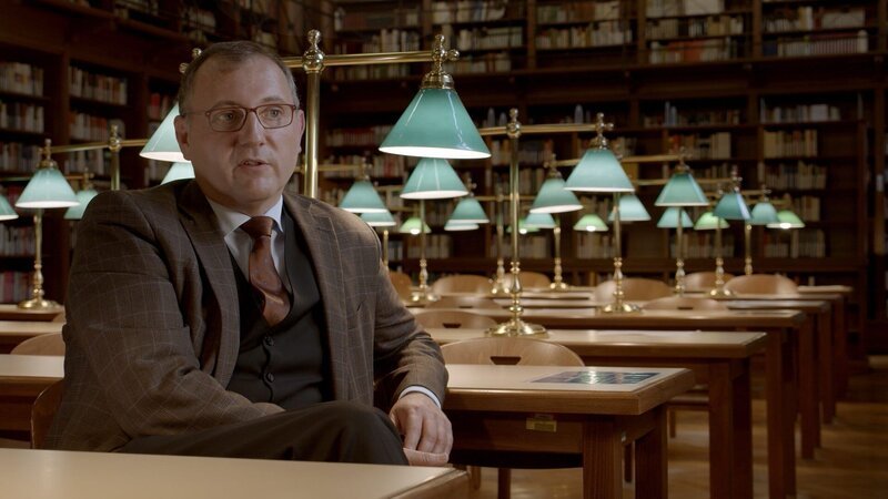 Autor und Kurator Günter Fuhrmann. – Bild: ORF/​Raum.Film