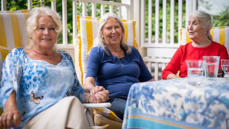 Gisela Heidenreich (Mitte) und ihre Schwestern. – Bild: Marie Wald /​ BR /​ BR/​Marie Wald