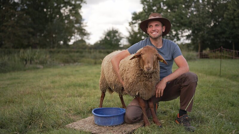Axel Duensing ist ein blinder Landwirt. – Bild: ZDF