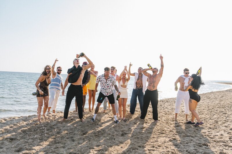 Der Cast der fünften Staffel „Germany Shore“ – Bild: Paramount /​ Thodoris Markou