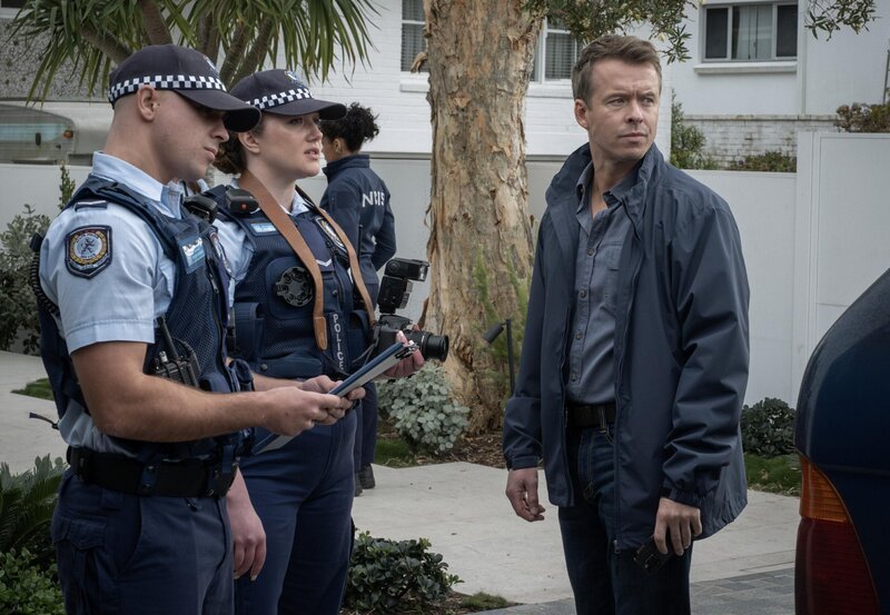 Todd Lasance als Jim ‚JD‘ Dempsey (r.) – Bild: CBS Broadcasting Inc. All Rights Reserved. /​ Daniel Asher Smith