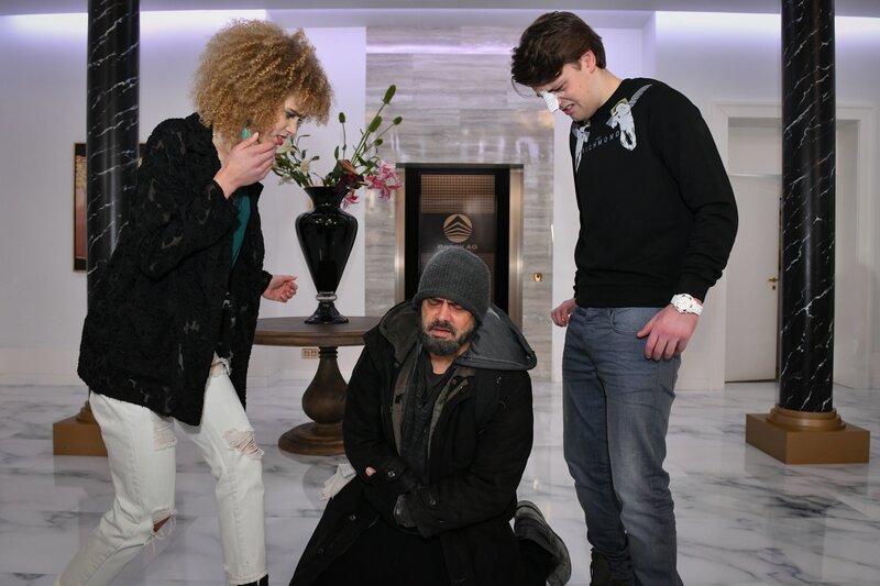 (v.l.n.r.) Ines (Taynara Wolf); Daniel (Raphael Vogt); Jascha (Anno Kaspar Friedrich von Heimburg) – Bild: SAT.1 /​ Claudius Pflug