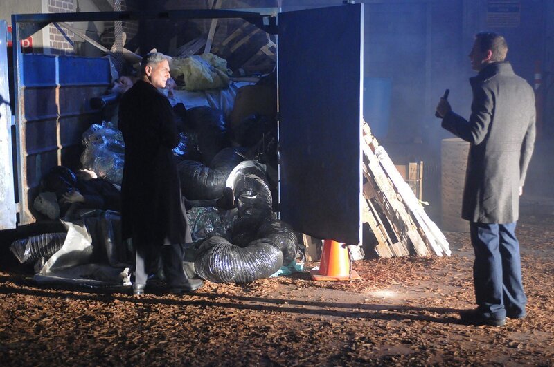 Ermitteln in einem neuen Fall: Gibbs (Mark Harmon, l.) und Tony (Michael Weatherly, r.)&nbsp;… – Bild: 13TH STREET