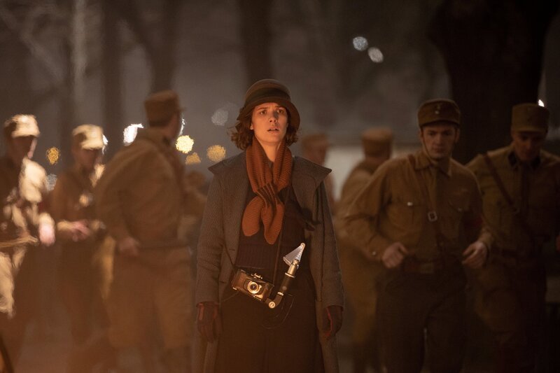 Charlotte Ritter (Liv Lisa Fries) – Bild: Frédéric Batier, X Filme Creative Pool, SKY, Degeto