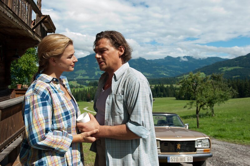 Ines Lutz (Anne Meierling), Martin Feifel (Arthur Distelmeier). – Bild: ORF