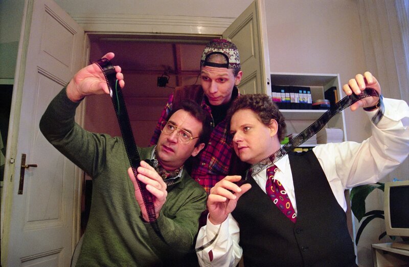 v.li.: Hubert (Dietrich Siegl), Tommi (Bernhard Ranninger), Berti (Oliver Stern) – Bild: ORF/​Ali Schafler