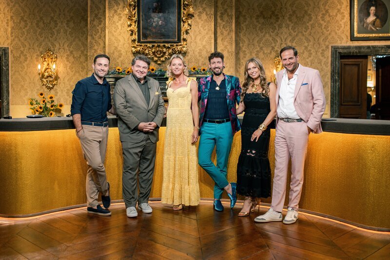Von links: David Suppes, Daniel Meyer, Susanne Steiger, Fabian Kahl, Sarah Schreiber und Julian Schmitz-Avila – Bild: Eugen Shkolnikov /​ ZDF