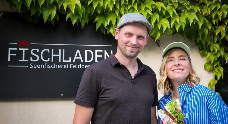 Stephanie mit Fischerwirt Oliver Pahlke – Bild: MDR