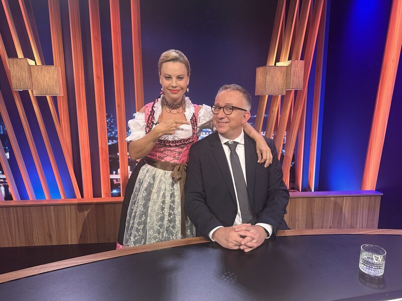 Katharina Straßer, Peter Klien. – Bild: ORF/​Gebhardt Productions