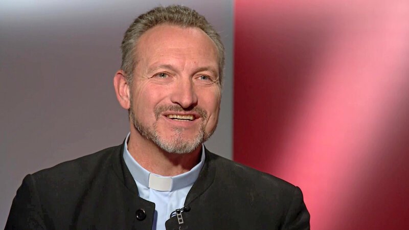 Vikar Christian Gerl – Bild: Bibel TV