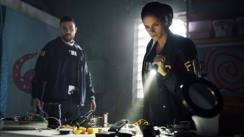 Omar Adom Zidan (Zeeko Zaki) und Maggie Bell (Missy Peregrym) – Bild: CBS Broadcasting, Inc. /​ Michael Parmelee