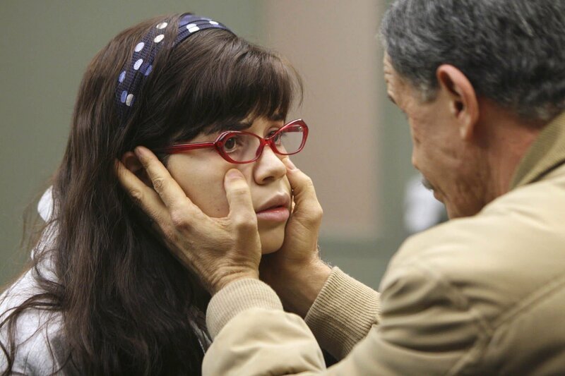 America Ferrera, Tony Plana – Bild: PLURIMEDIA (ABC Studios)