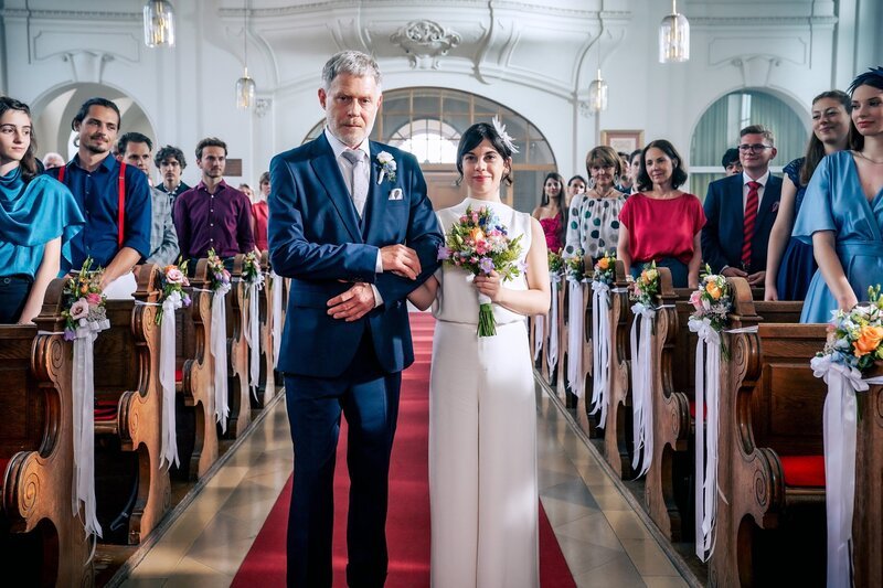 Stefan Schnell (Andreas Lust), Kathrin Schnell (Fiona Hauser). – Bild: ORF/​MR Film/​Petro Domenigg