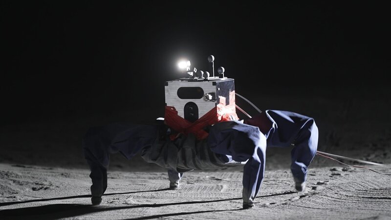 Ein von Forschenden der ETH Zürich gebauter, autonomer Roboter soll in wenigen Jahren auf eine Mondmission gehen. – Bild: 3sat