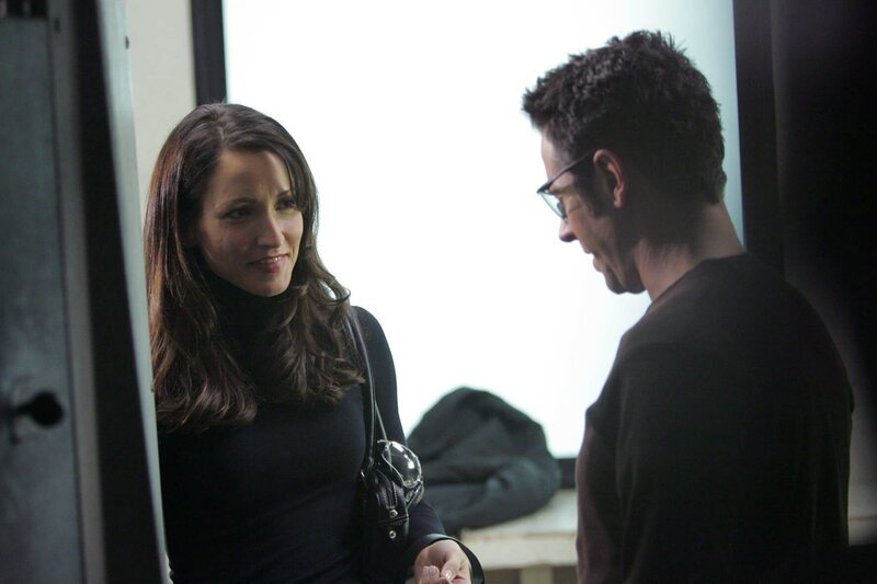 Don Eppes (Rob Morrow, r.) gibt der Staatsanwältin Robin Brooks (Michelle Nolden, l.) eine Chance&nbsp;… – Bild: PLURIMEDIA