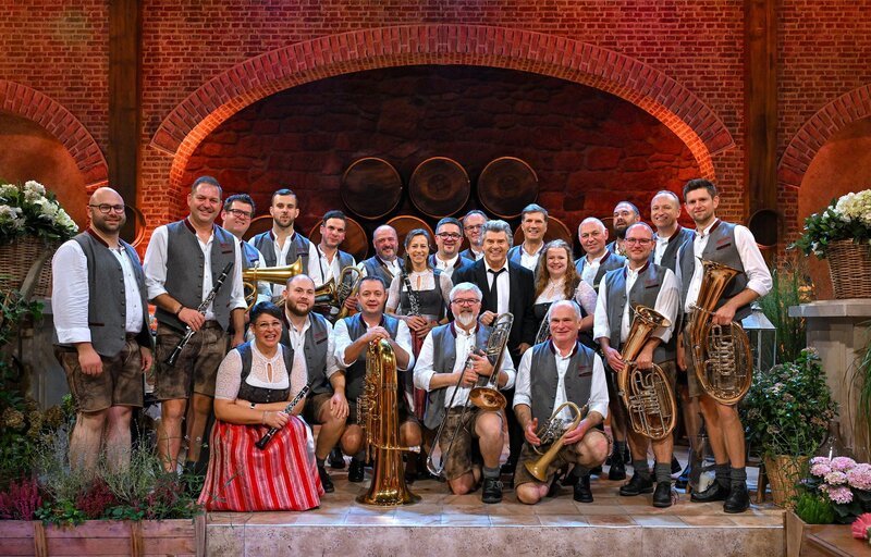 Andy Borg gemeinsam mit Blech & Co. – Bild: SWR/​Kerstin Joensson