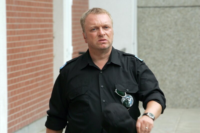 Reinhard Nowak (Rudi Deschek). – Bild: ORF/​Günther Pichlkostner