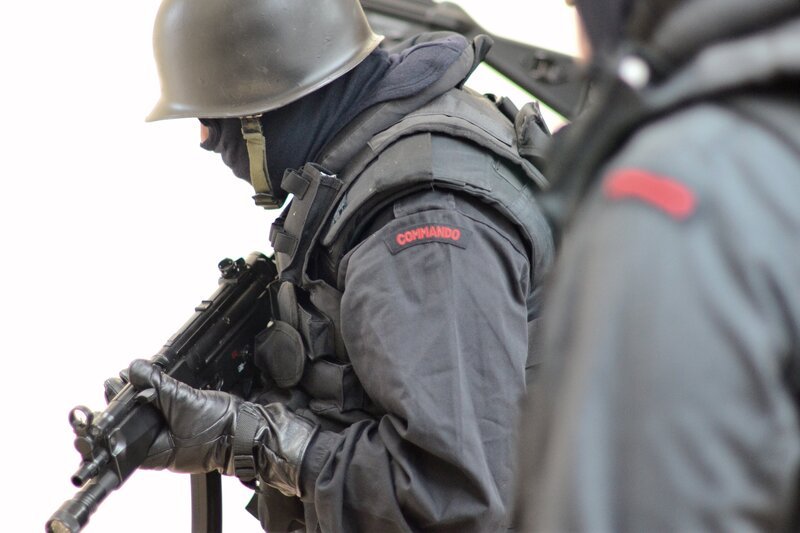 Die gezielten Anschläge des Terrorkommandos zwingen die Metropole in die Knie. Nur eine Spezialeinheit kann jetzt noch helfen. So beginnt die Operation Black Tornado&nbsp;… – Bild: World Media Rights Limited