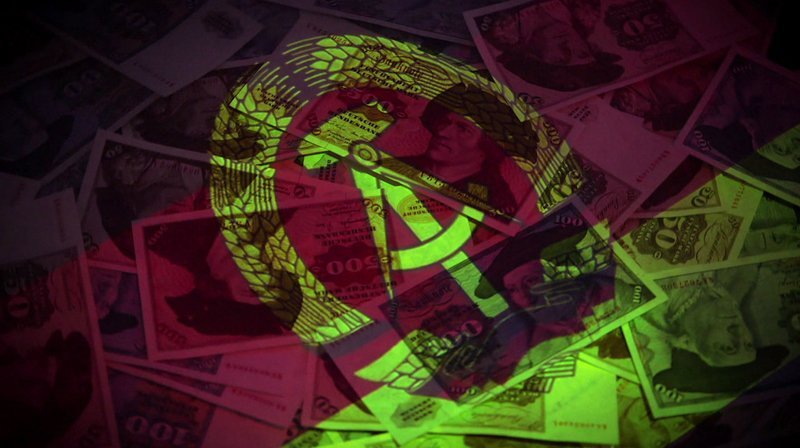 Das marode Honecker-Regime war auf harte D-Mark angewiesen. Zehntausende Häftlinge mussten Zwangsarbeit leisten – die Produkte wurden gegen harte Devisen in den Westen verkauft. – Bild: SWR/Achim Reinhardt Das marode Honecker-Regime war auf harte D-Mark angewiesen. Zehntausende Häftlinge mussten Zwangsarbeit leisten – die Produkte wurden gegen harte Devisen in den Westen verkauft. – Bild: SWR/Achim Reinhardt