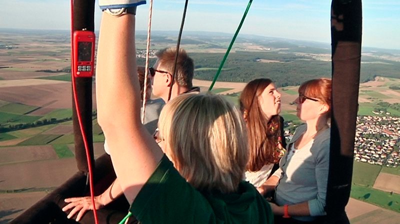 Mit Feuer und Wind unterwegs: Abenteuer im Ballon über der Wetterau. – Bild: HR