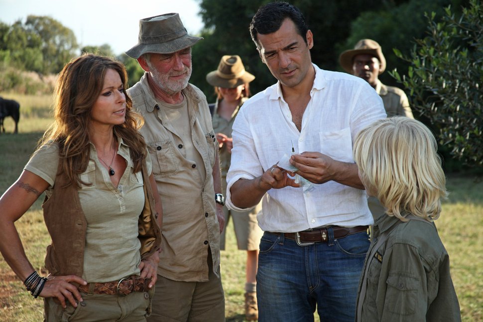 Christina Plate (Ariane), Heinz Marecek (Apfel), Erol Sander (Markus Wenninger), Nico Liersch (Jakob Wenninger). – Bild: ORF