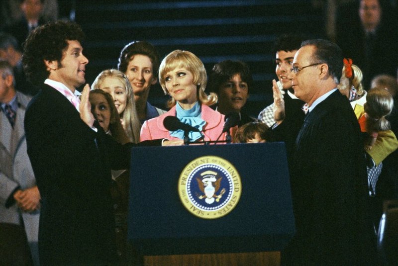 Die Brady Family im Weißen Haus fernsehserien.de