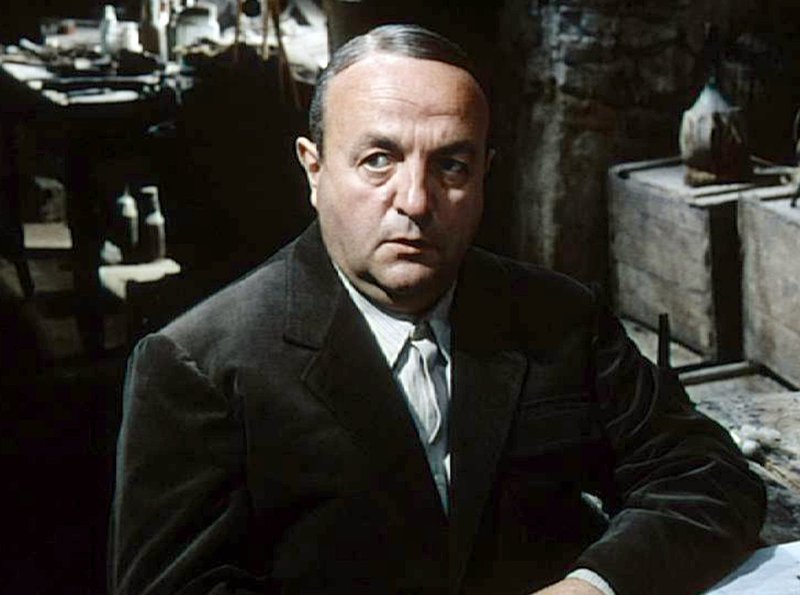 ARD EINE FRAGE DER EHRE (una questione d’onore), Italien/Frankreich, 1967, Regie Luigi Zampa, am Sonntag (18.03.12) um 01:10 Uhr im Ersten. Der feige Don Leandro Sanna (Bernard Blier) will seinen Patensohn dazu bringen, für ihn einen Rachemord zu begehen. – Bild: ARD Degeto ARD EINE FRAGE DER EHRE (una questione d’onore), Italien/Frankreich, 1967, Regie Luigi Zampa, am Sonntag (18.03.12) um 01:10 Uhr im Ersten. Der feige Don Leandro Sanna (Bernard Blier) will seinen Patensohn dazu bringen, für ihn einen Rachemord zu begehen. – Bild: ARD Degeto