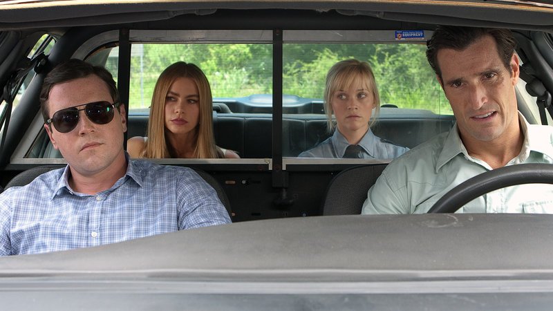 In the left: Det. Dixon (Michael Mosley) und Danielle Riva (Sofia Vergara) In the right: Det. Hauser (Matthew del Negro) und Rose Cooper (Reese Witherspoon) – Bild: RTL Zwei