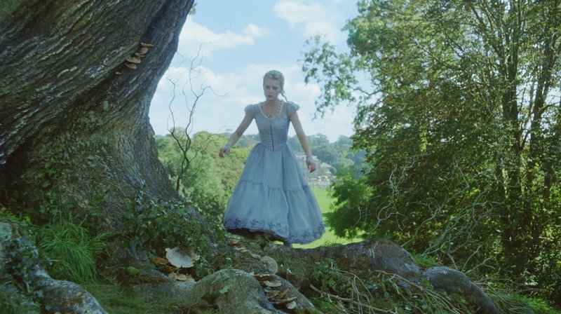 Alice Kingsleigh (Mia Wasikowska) – Bild: ORF Alice Kingsleigh (Mia Wasikowska) – Bild: ORF