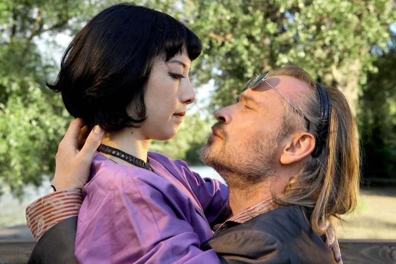 Nina Fog (Paula Chantilly), Johannes Krisch (Paul Schremser). – Bild: ORF