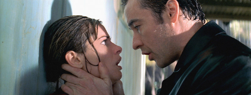 Für Ed (John Cusack, r.) kommt nach wie vor jeder als Täter in Frage. Hat am Ende Paris (Amanda Peet, l.) etwas mit den grausamen Morden im Motel zu tun? – Bild: ProSieben Media AG ©2003 Sony Pictures Television International. All Rights Reserved. Für Ed (John Cusack, r.) kommt nach wie vor jeder als Täter in Frage. Hat am Ende Paris (Amanda Peet, l.) etwas mit den grausamen Morden im Motel zu tun? – Bild: ProSieben Media AG ©2003 Sony Pictures Television International. All Rights Reserved.