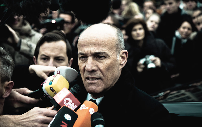 Schutzengel – Bild: ProSieben Media AG © Barefoot Films GmbH 2012/​ Warner Bros. Entertainment GmbH 2012