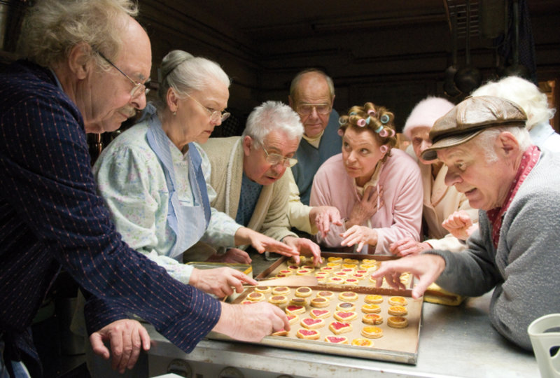 Dinosaurier - Gegen uns seht ihr alt aus! – Bild: Puls 4