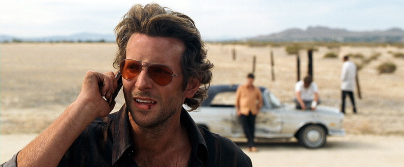 Ein unvergesslicher Junggesellenabschied: Phil (Bradley Cooper) ... – Bild: Puls 4 Ein unvergesslicher Junggesellenabschied: Phil (Bradley Cooper) ... – Bild: Puls 4
