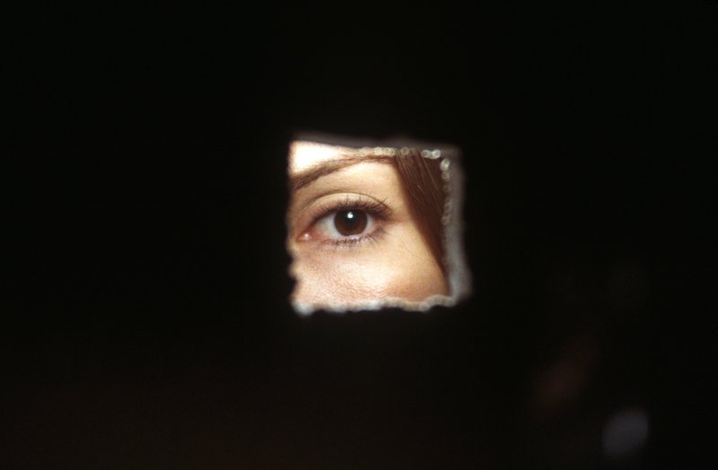 FBI-Agentin Cassie (Sandra Bullock) versteckt sich hinter ihrer eigenen Vergangenheit und stürzt sich lieber auf einen neuen Fall… – Bild: Puls 4