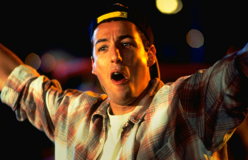 Sein außergewöhnliches Temperament und seine irren Showeinlagen machen Happy Gilmore (Adam Sandler)im Handumdrehen zum Medien-Star. – Bild: Puls 4 Sein außergewöhnliches Temperament und seine irren Showeinlagen machen Happy Gilmore (Adam Sandler)im Handumdrehen zum Medien-Star. – Bild: Puls 4